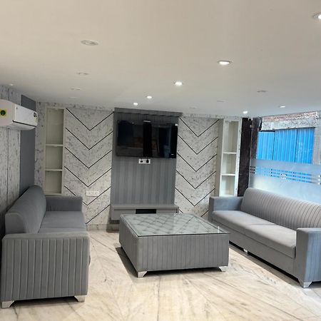Cg Internationl By Sweet Guest House New Delhi Ngoại thất bức ảnh
