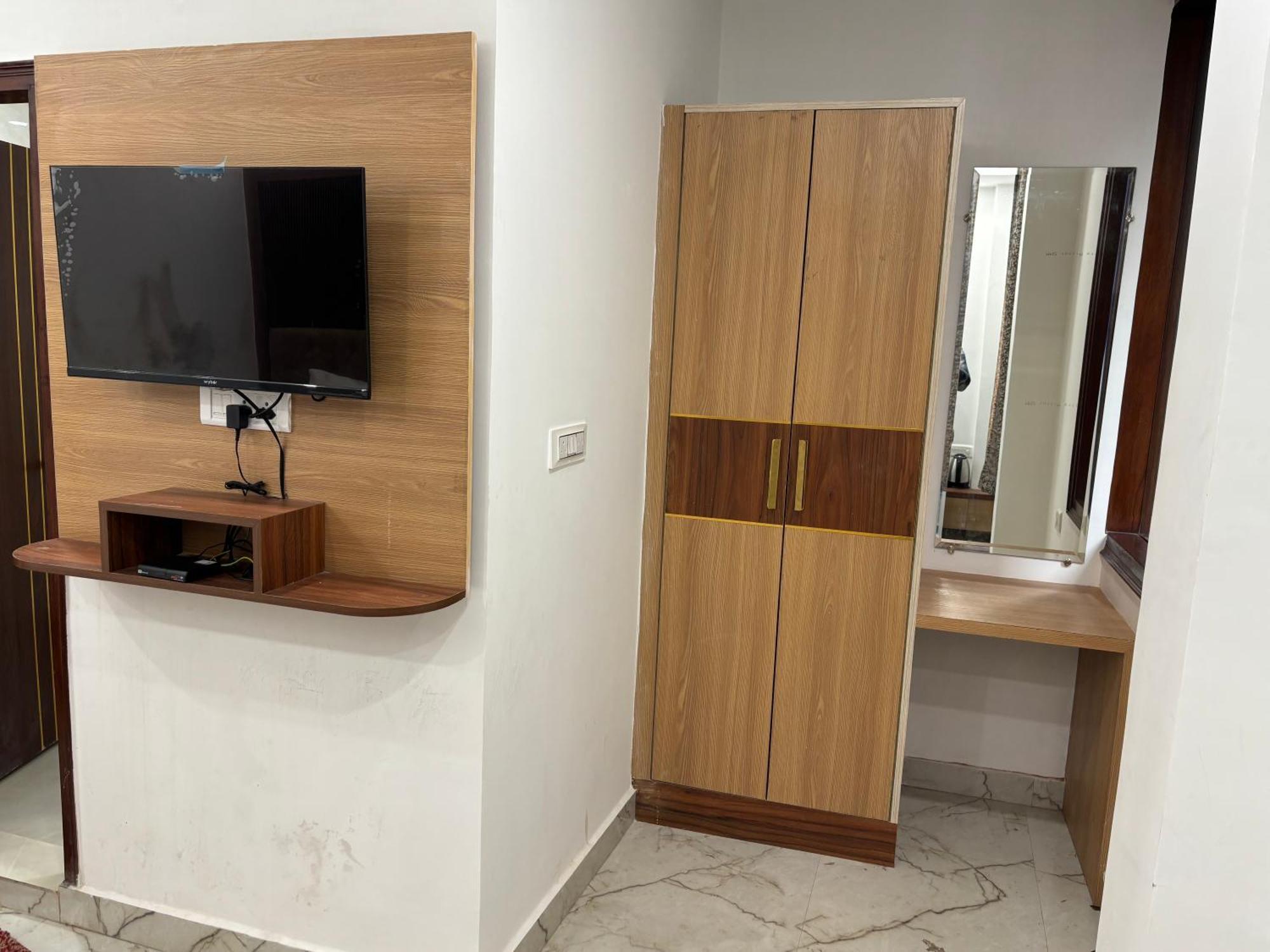 Hotel C G International 2 Minuit Walkable New Delhi Railway Station & Connaught Palace Ngoại thất bức ảnh