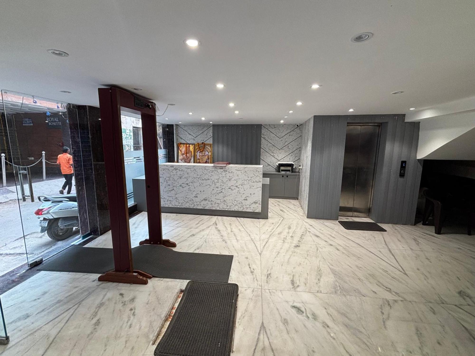 Cg Internationl By Sweet Guest House New Delhi Ngoại thất bức ảnh