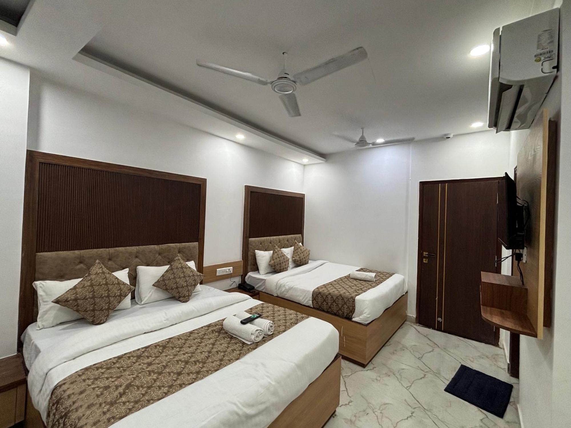 Cg Internationl By Sweet Guest House New Delhi Ngoại thất bức ảnh