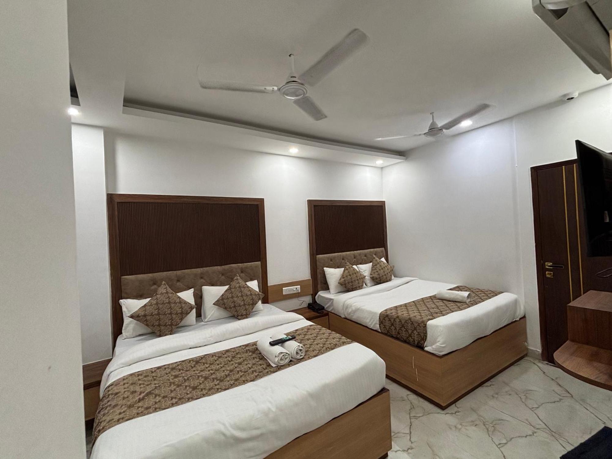 Hotel C G International 2 Minuit Walkable New Delhi Railway Station & Connaught Palace Ngoại thất bức ảnh