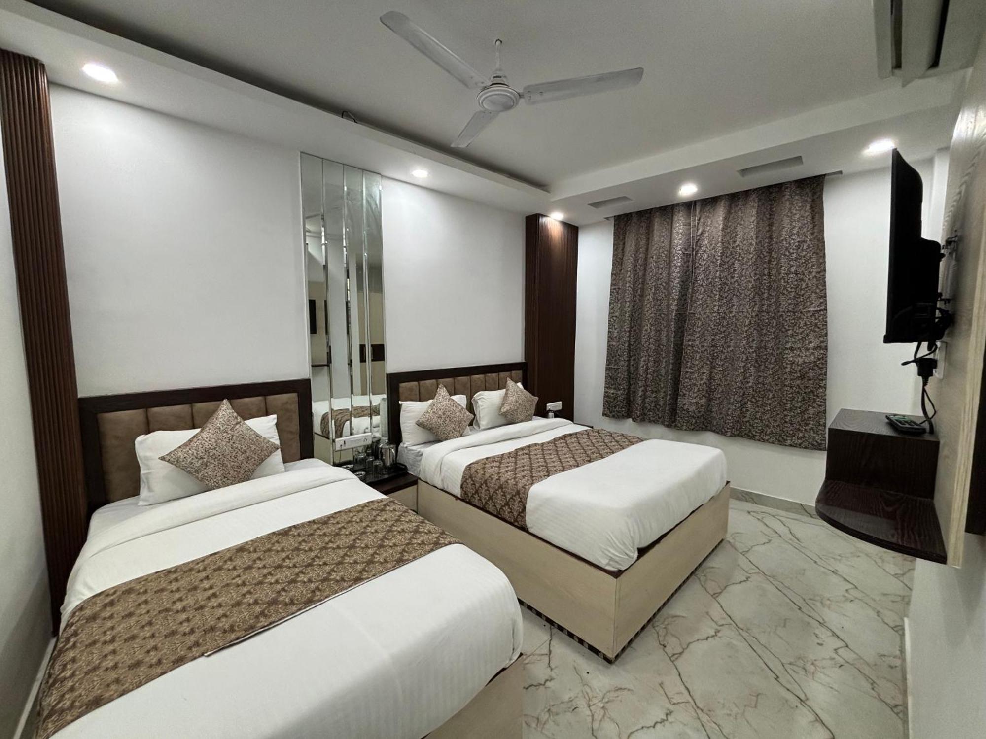 Cg Internationl By Sweet Guest House New Delhi Ngoại thất bức ảnh