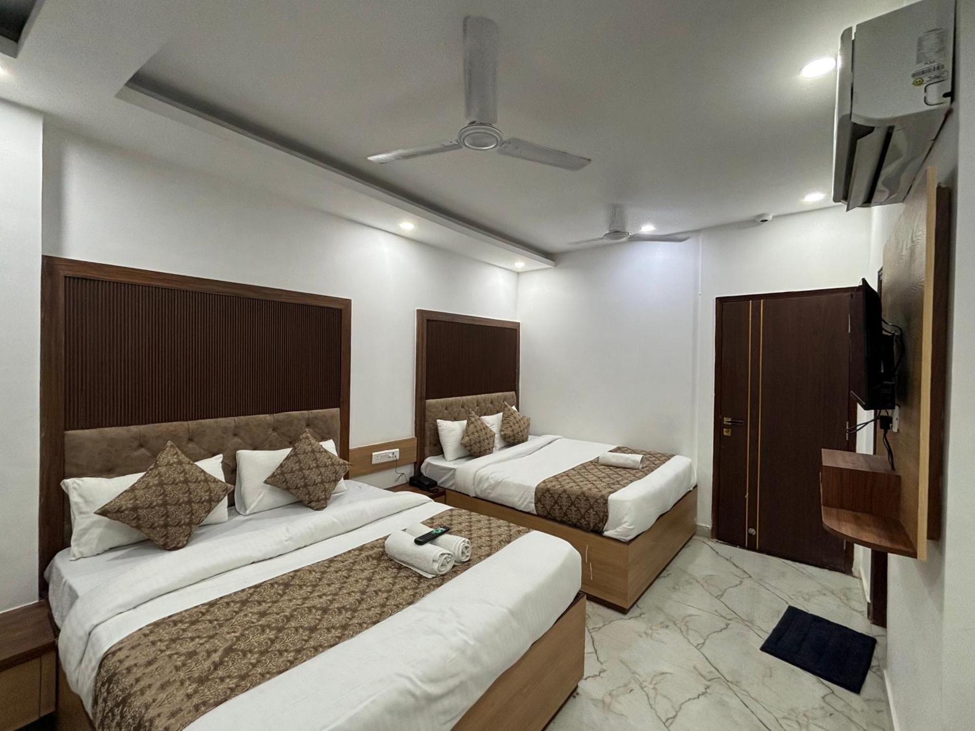 Hotel C G International 2 Minuit Walkable New Delhi Railway Station & Connaught Palace Ngoại thất bức ảnh